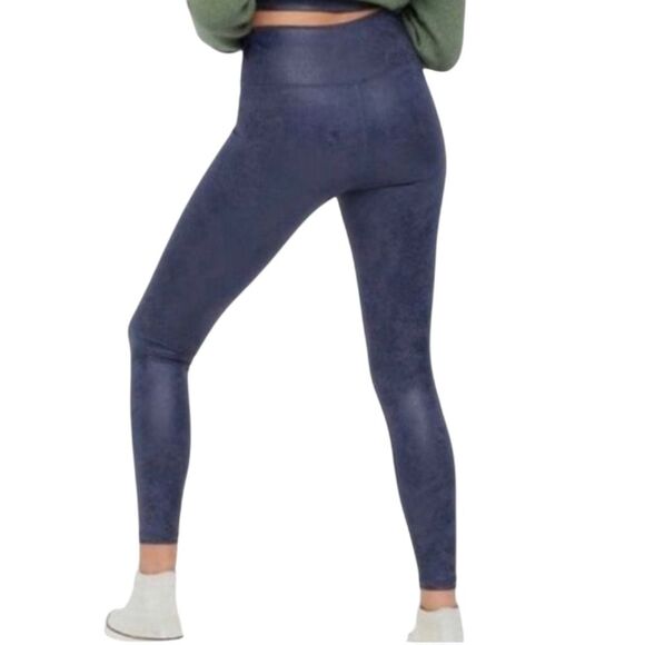offline by aerie leggings crackle the hugger navy blue faux leather size M - Picture 2 of 6